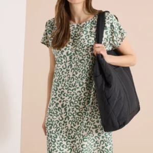 LI/CV_Printed Dropped Shoulder