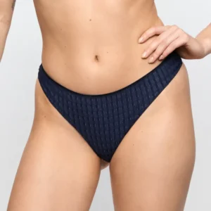 Avero String